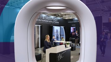 Exhibiting stand