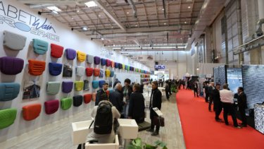 exhibiting floor at aix